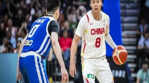 “中国国家足球队最新一期集训名单公布”